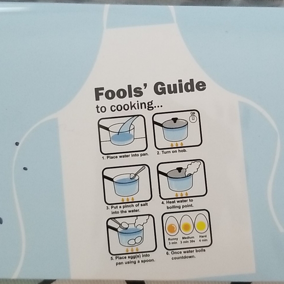 Fools Guide to Cooking Apron - Picture 2 of 5